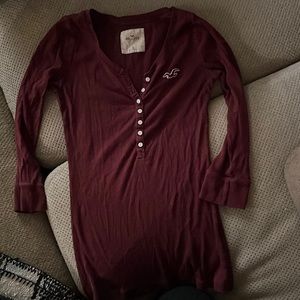 Gently worn burgandy long sleeve tee